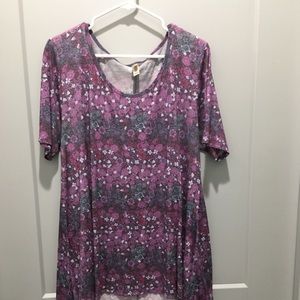 LuLaRoe Perfect T